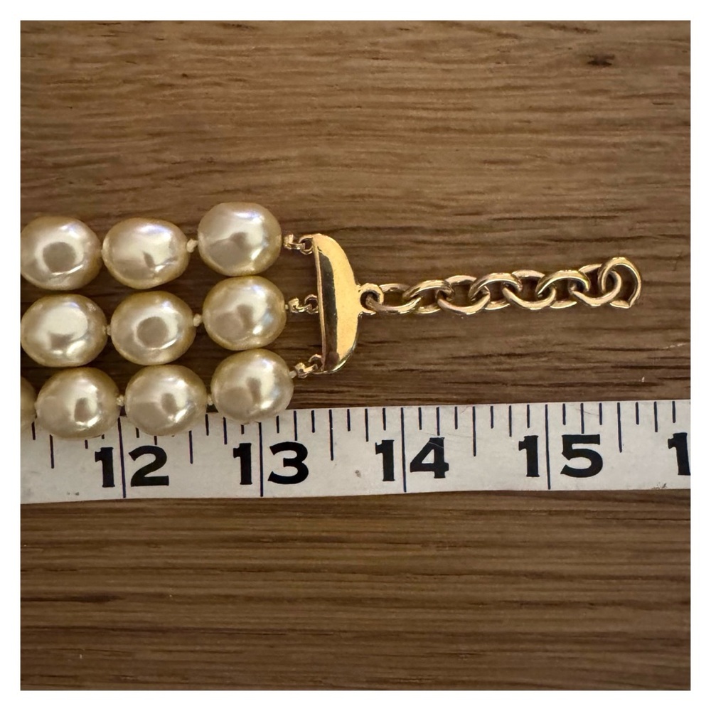 Vintage Monet Triple Strand Pearl Choker - Picture 8 of 13